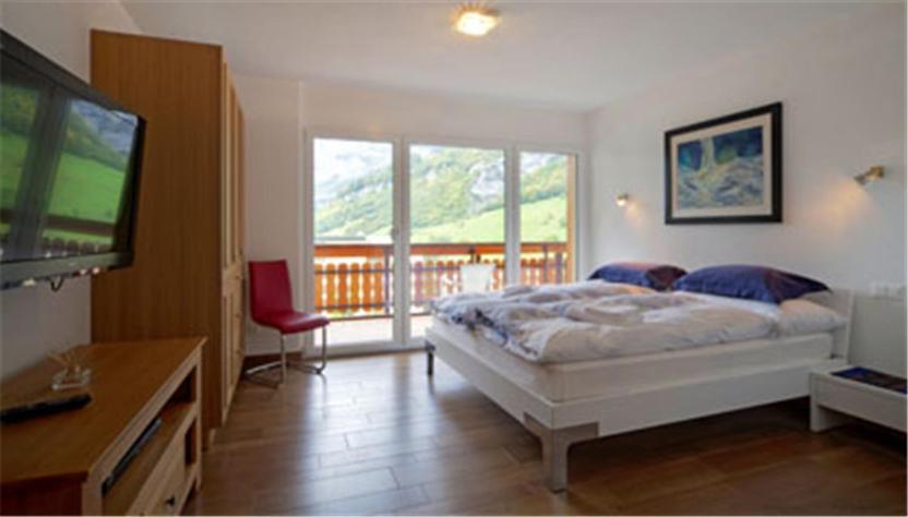 Residenz Ambassador B11 Daire Leukerbad Oda fotoğraf